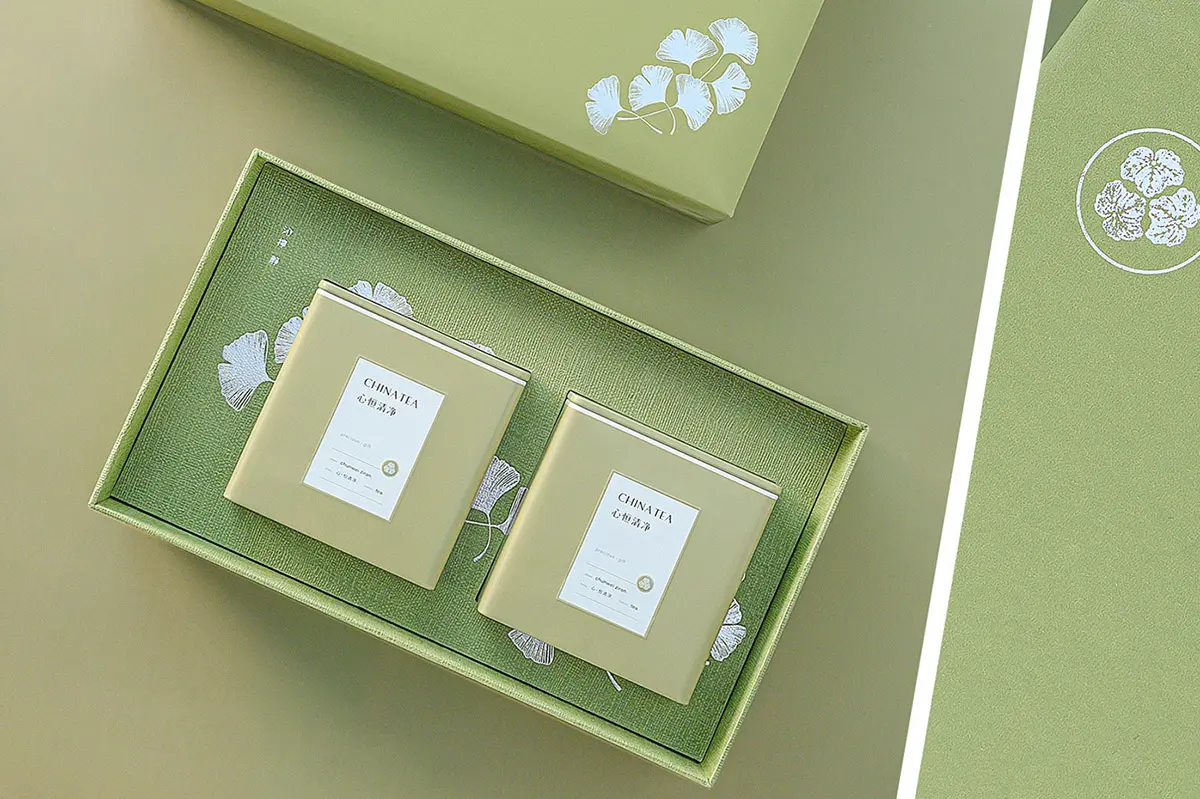 Green rigid gift box sample with fitted insert