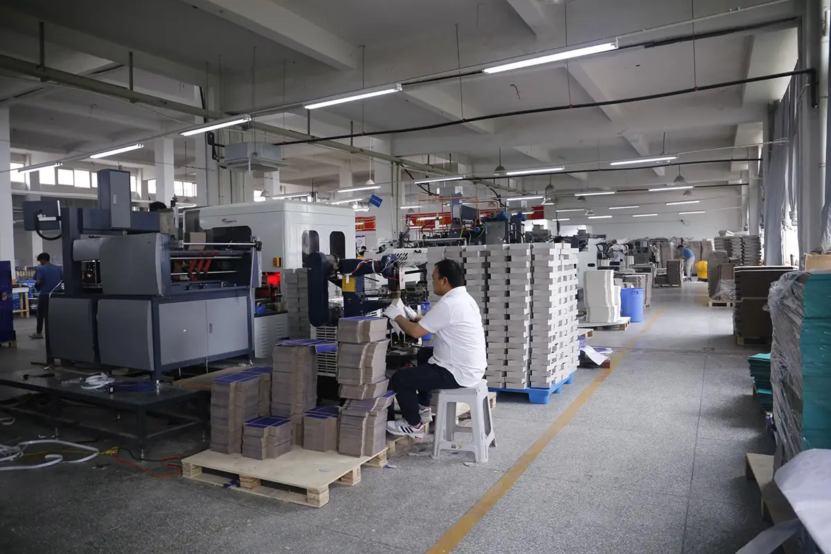 Printing and finishing machines arranged in the workshop