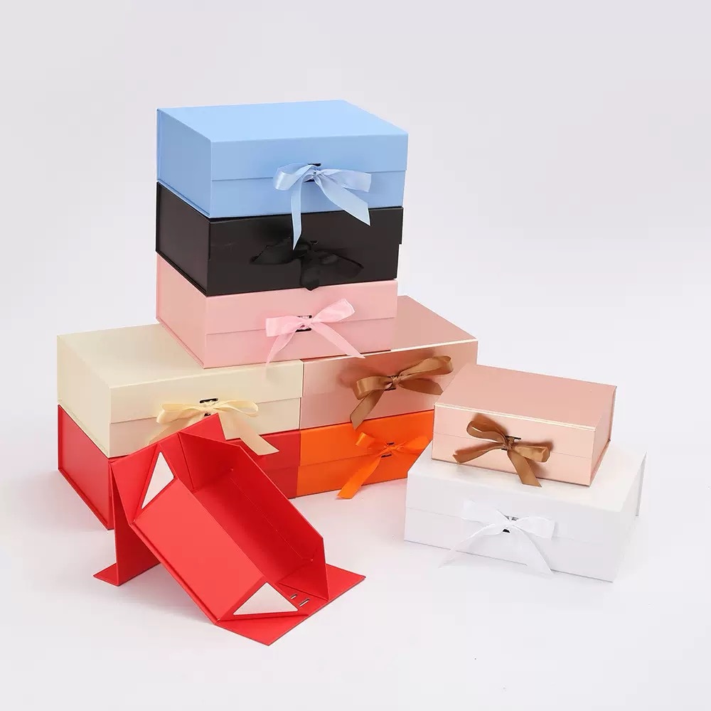 Custom foldable magnetic boxes in finished and flat-pack forms