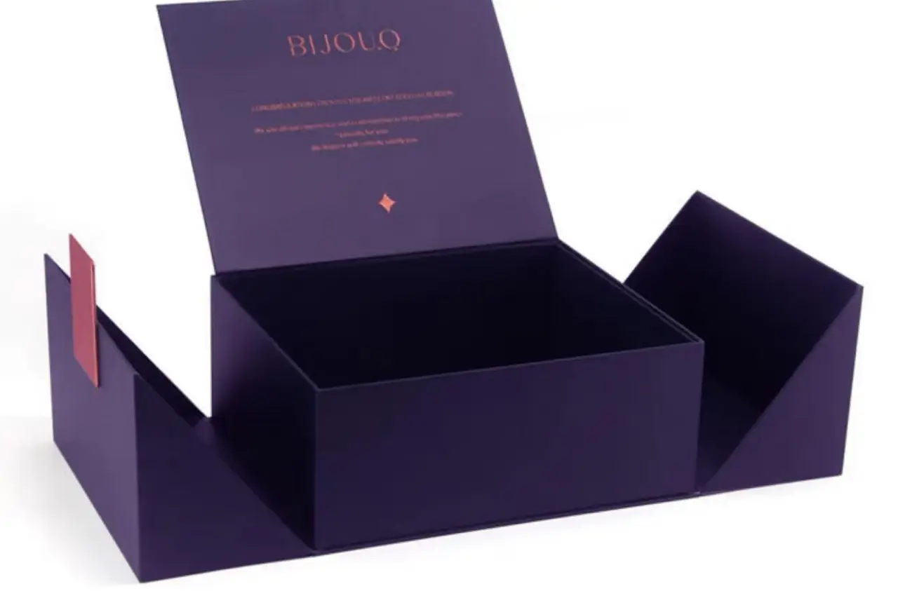 Jewelry packaging solution with small insert and box