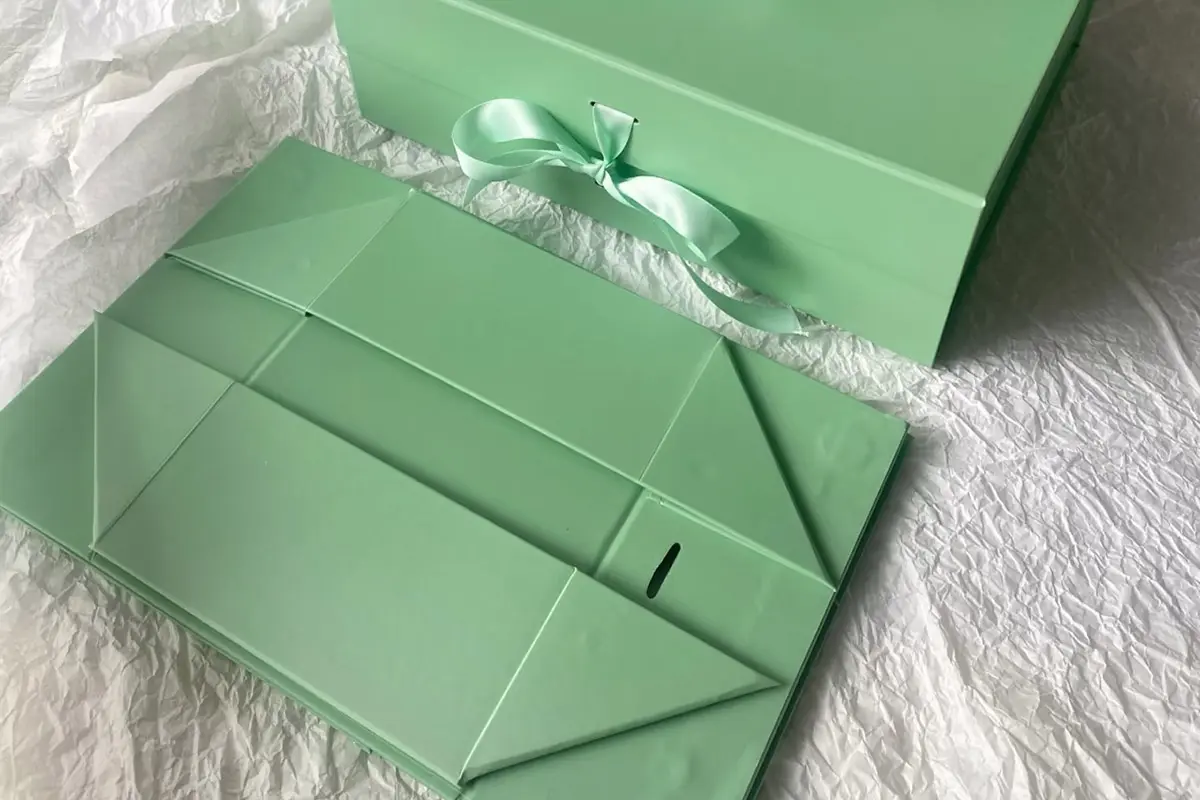 Luxury gift level planning for retail launch VIP and corporate gift packaging
